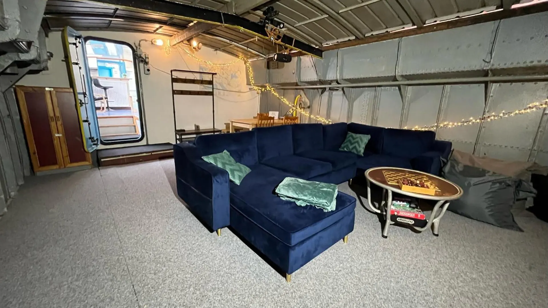 Boco Living Hotel Rotterdam Botel